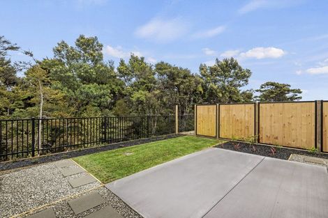 Photo of property in 30 Te Aniwaniwa Terrace, Albany, 0632
