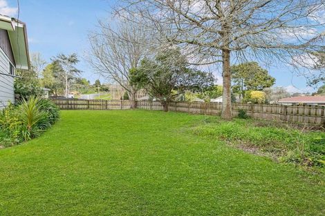 Photo of property in 2 Duckworth Road, Papakura, 2110