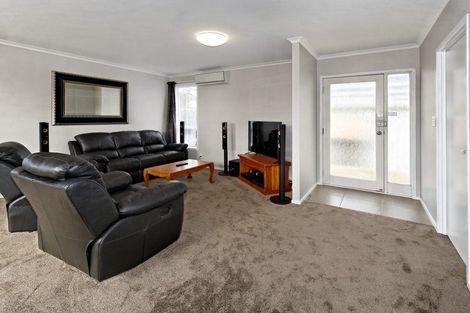 Photo of property in 181 Waimumu Road, Massey, Auckland, 0614