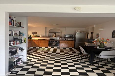 Photo of property in 43 Mortimer Terrace, Brooklyn, Wellington, 6021
