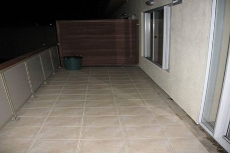 Photo of property in 6/26 Lovell Court, Rosedale, Auckland, 0632