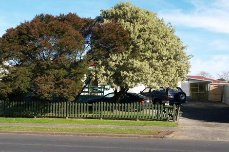 Photo of property in 16 Garus Avenue, Mangere East, Auckland, 2024