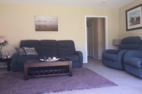 Photo of property in 5 Vancouver Crescent, Wainoni, Christchurch, 8061