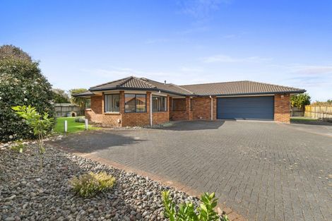 Photo of property in 14 Drumfearn Place, Rototuna, Hamilton, 3210