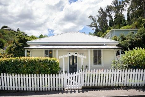 Photo of property in 26 Main Street, Hospital Hill, Napier, 4110
