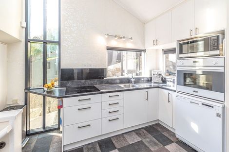 Photo of property in 34 Hipango Terrace, Durie Hill, Whanganui, 4500
