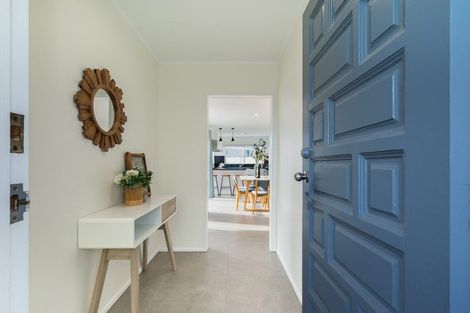 Photo of property in 3 Dennis Grove, Paraparaumu Beach, Paraparaumu, 5032