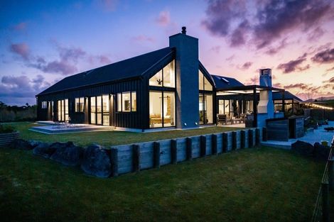 Photo of property in 34 Waiotahi Drive, Mangawhai, Kaiwaka, 0573