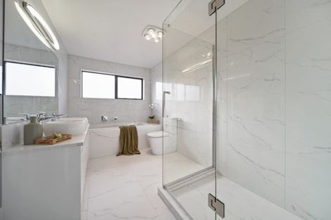 Photo of property in 73 Hayfield Way, Karaka, Papakura, 2113