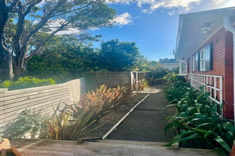 Photo of property in 12 Rodney Street, Northland, Wellington, 6012