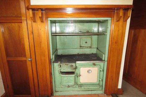 Photo of property in 136 Peel Street, Westport, 7825