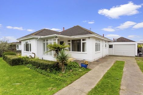 Photo of property in 14 Hannan Street, Levin, 5510