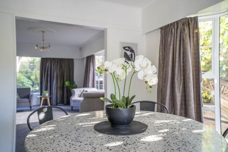 Photo of property in 4 Halswater Drive, Churton Park, Wellington, 6037