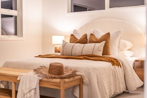 Photo of property in 70c Heretaunga Square, Silverstream, Upper Hutt, 5019