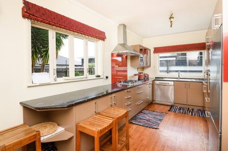 Photo of property in 125 Heretaunga Street, Palmerston North, 4414
