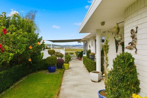 Photo of property in 9 Phoenix Heights, Mount Maunganui, 3116