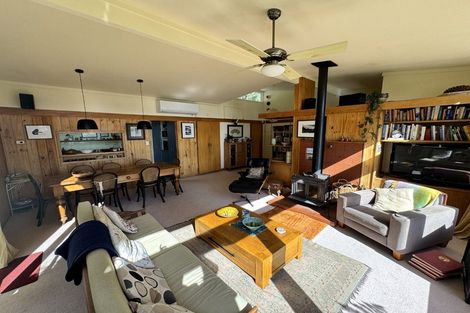 Photo of property in 7 Huia Road, Days Bay, Lower Hutt, 5013