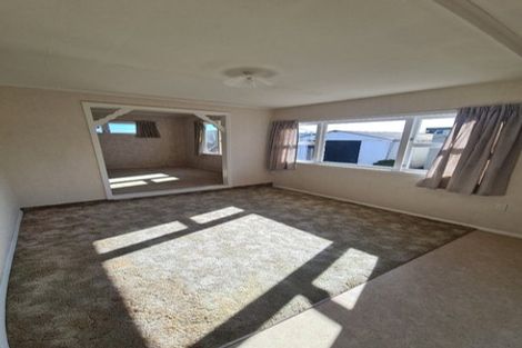 Photo of property in 52 Trafalgar Street, Levin, 5510