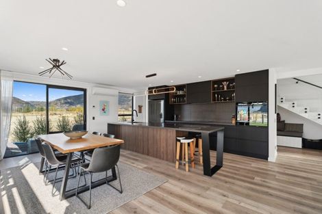 Photo of property in 3b Wallace Place, Westown, New Plymouth, 4310
