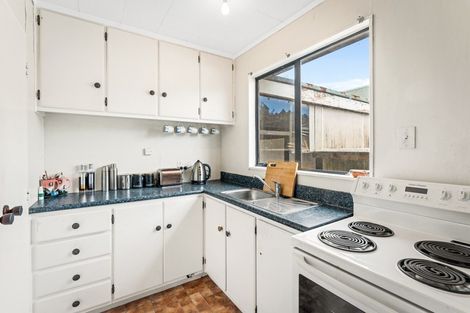 Photo of property in 79f2- Gemstone Drive, Birchville, Upper Hutt, 5018