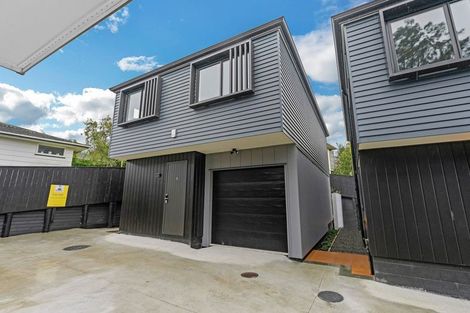 Photo of property in 2 Kama Place, Sunnynook, Auckland, 0620