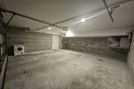 Photo of property in 17a Aplin Terrace, Ngaio, Wellington, 6035