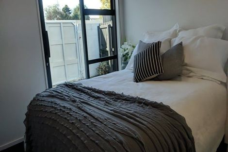 Photo of property in 138a Holly Road, St Albans, Christchurch, 8014