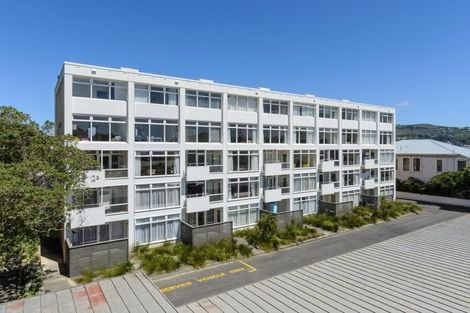 Photo of property in 12/4f Claremont Grove, Mount Victoria, Wellington, 6011
