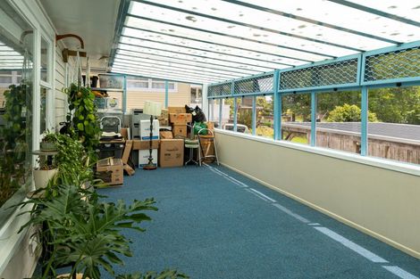 Photo of property in 13b Humphrey Kemp Avenue, Henderson, Auckland, 0612