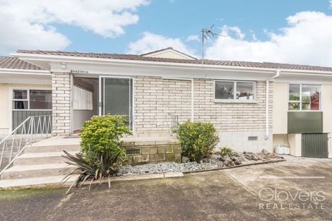 Photo of property in 4214a/2 Great North Road, Glendene, Auckland, 0602
