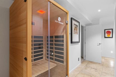 Photo of property in 15 The Strand, Takapuna, Auckland, 0622