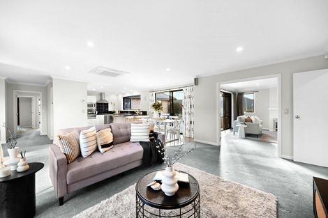 Photo of property in 6 Compton Grove, Huntington, Hamilton, 3210
