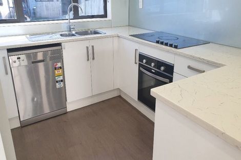 Photo of property in 16 Millcroft Lane, Ranui, Auckland, 0612