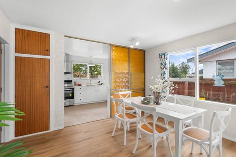 Photo of property in 1/6 Valerie Place, Redwood, Christchurch, 8051