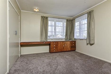 Photo of property in 17 Sheehan Road, Te Atatu South, Auckland, 0610