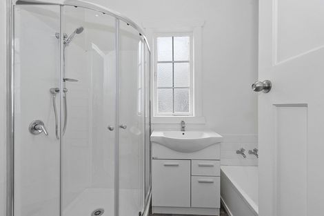 Photo of property in 329 Kihikihi Road, Te Awamutu, 3800