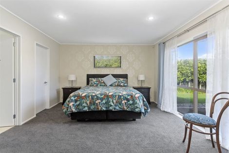 Photo of property in 13 Gilford Place, East Tamaki Heights, Auckland, 2016