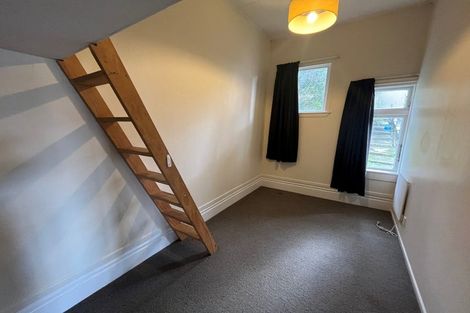 Photo of property in 72 Fairlie Terrace, Kelburn, Wellington, 6021