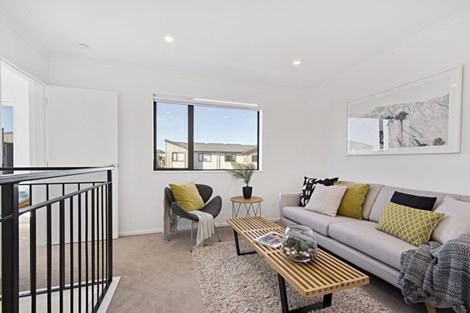Photo of property in 16 Orford Lane, Takanini, 2112