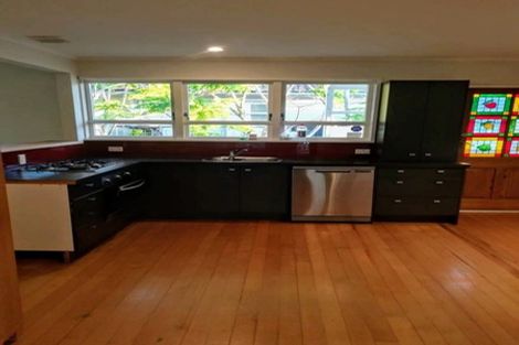 Photo of property in 2a Waller Avenue, Bucklands Beach, Auckland, 2012