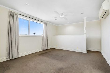Photo of property in 150 Tirohanga Road, Tirohanga, Lower Hutt, 5010