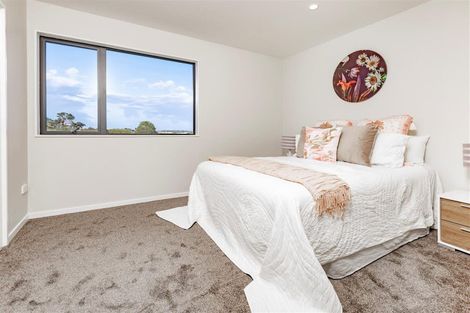 Photo of property in 10b Kotahitanga Street, Papakura, 2110