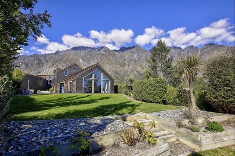Photo of property in 16 Mckellar Drive, Jacks Point, Queenstown, 9371