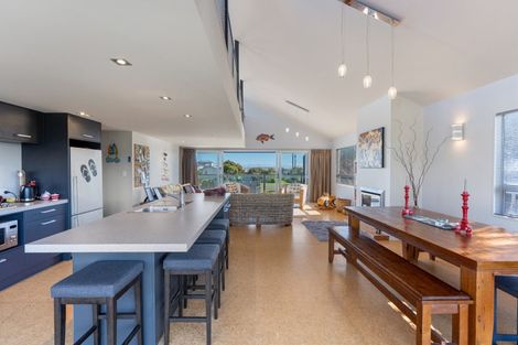 Photo of property in 8 Rodney Avenue, Te Horo Beach, Otaki, 5581