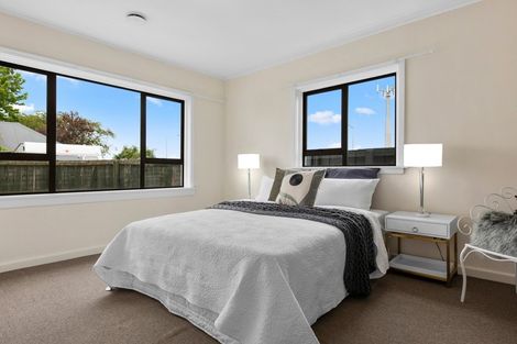 Photo of property in 40 Grimseys Road, Redwood, Christchurch, 8051