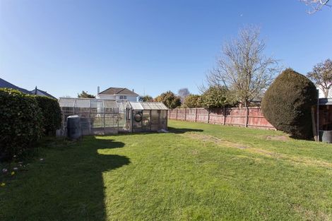 Photo of property in 127 Hamilton Avenue, Ilam, Christchurch, 8041