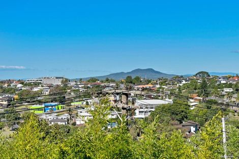 Photo of property in 50 Arran Road, Browns Bay, Auckland, 0630