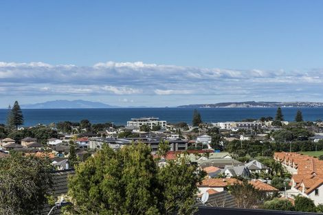 Photo of property in 3 Orewa Heights Crescent, Orewa, 0931