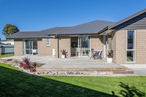 Photo of property in 5 Gladys Place, Levin, 5510