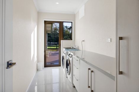 Photo of property in 1058 Mangorei Road, Mangorei, New Plymouth, 4371